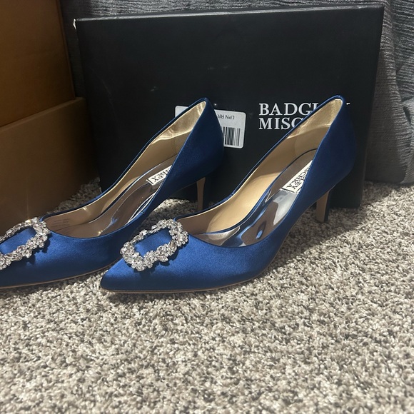 Badgley Mischka Sapphire Heels with Crystal Embellishments - Picture 2 of 4